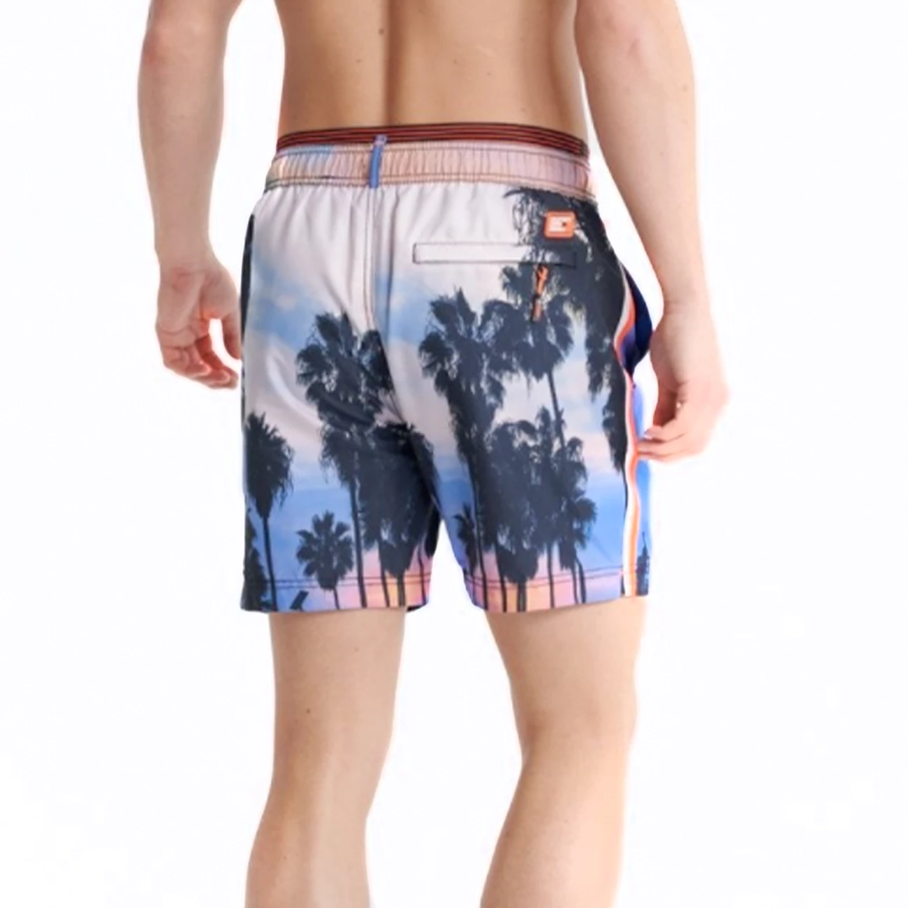 Meilleur prix 🤩 Mode- Lifestyle Homme Superdry Short De Bain State Volley Superdry MULTICOLORE 💯 4 Meilleur prix 🤩 Mode- Lifestyle Homme Superdry Short De Bain State Volley Superdry MULTICOLORE 💯 – Image 4
