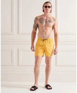 Acheter 🎉 Mode- Lifestyle Homme Superdry Short De Bain Superdry Studios JAUNE 🔥 -ADIDAS Shop e726c53874c0422a8342a2dae509d50b